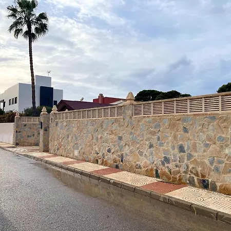 Villa In Roquetas With Garden And Private Pool Roquetas de Mar