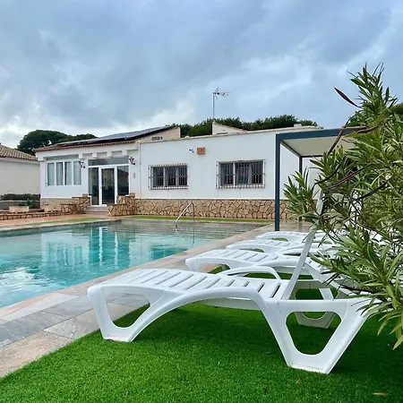 In Roquetas With Garden And Private Pool Villa *