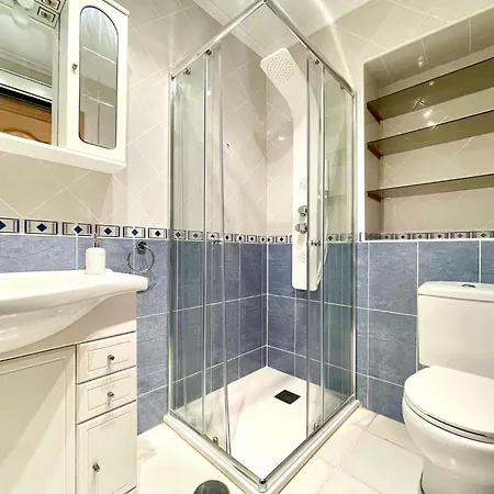 Villa In Roquetas With Garden And Private Pool