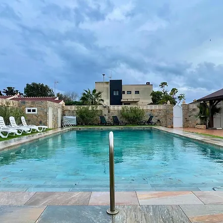 In Roquetas With Garden And Private Pool Roquetas de Mar
